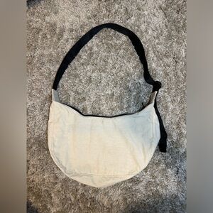 BAGGU Medium Nylon Crescent Bag (Ivory)